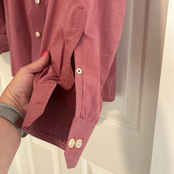 Men’s long sleeved Izod in a “ heathered” red. 💯 cotton. So 2XLT. Like new! - Picture 4 of 9